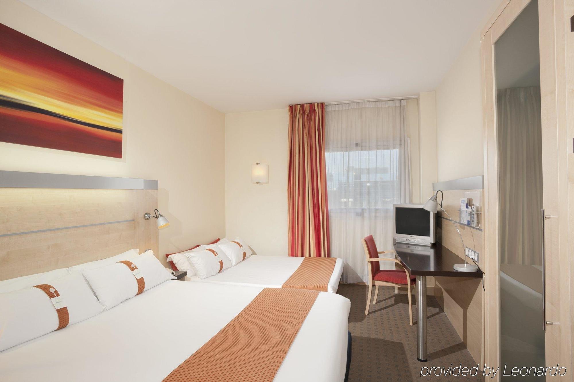 Holiday Inn Express Alcobendas By Ihg Exterior photo