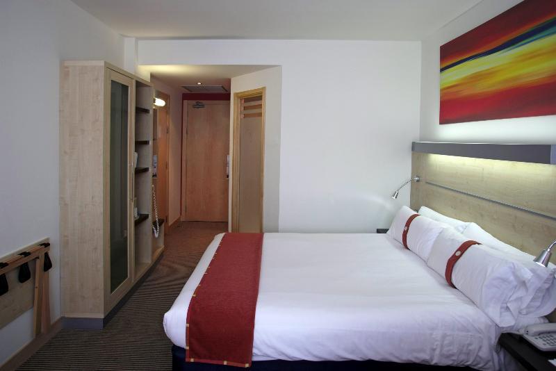 Holiday Inn Express Alcobendas By Ihg Exterior photo